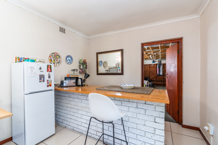 To Let 3 Bedroom Property for Rent in Pinelands Western Cape